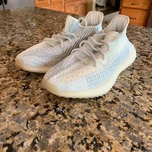 adidas cloud white Non-Reflective 350 yeezys ⭐️SIZE 11⭐️